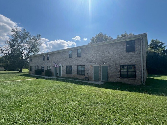 112 Garden St, Estill Springs, TN à vendre - Photo du bâtiment - Image 2 de 5