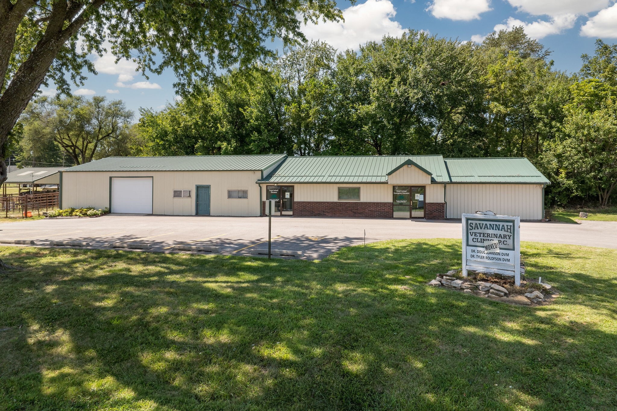 1302 W US Highway 71, Savannah, MO for sale Primary Photo- Image 1 of 41