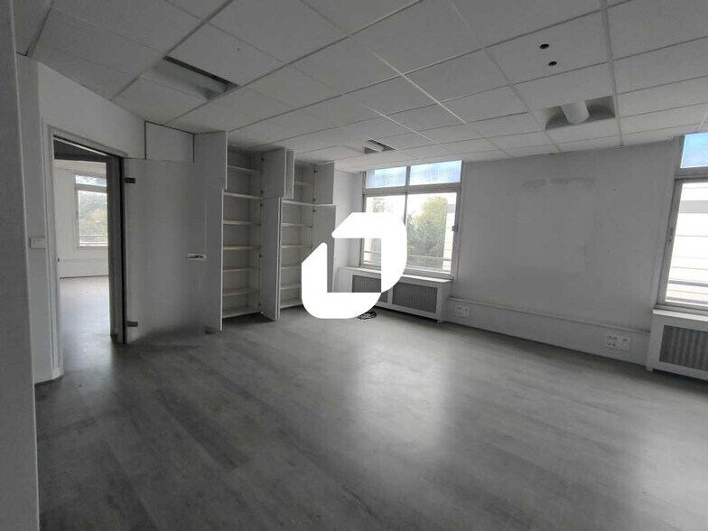 Bureau dans Argenteuil à louer - Photo intérieure - Image 1 de 17