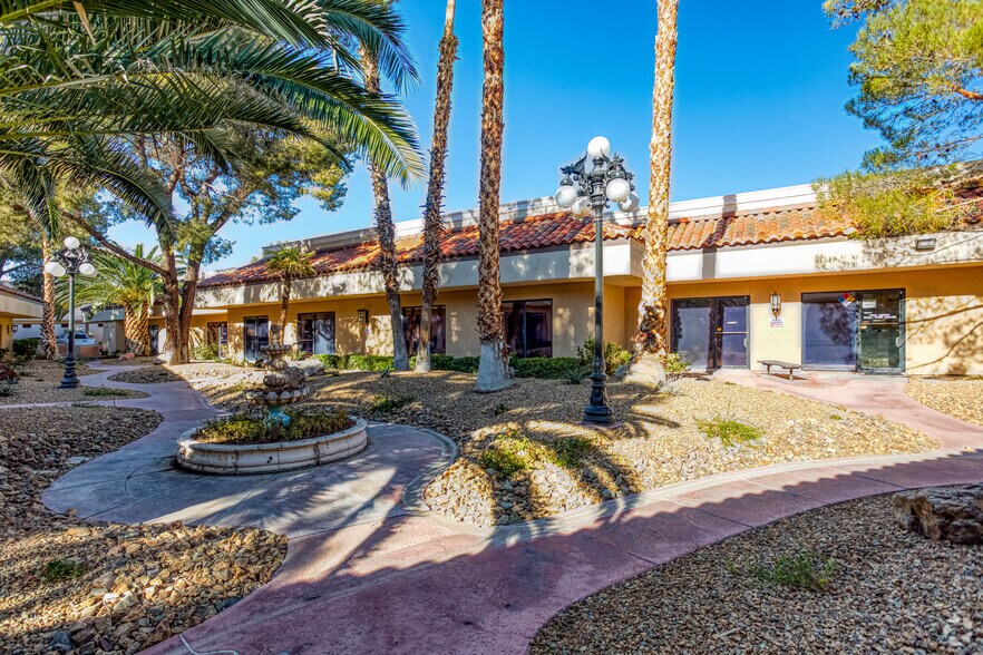 2700 E Chandler Ave, Las Vegas, NV à vendre - Photo du bâtiment - Image 3 de 21