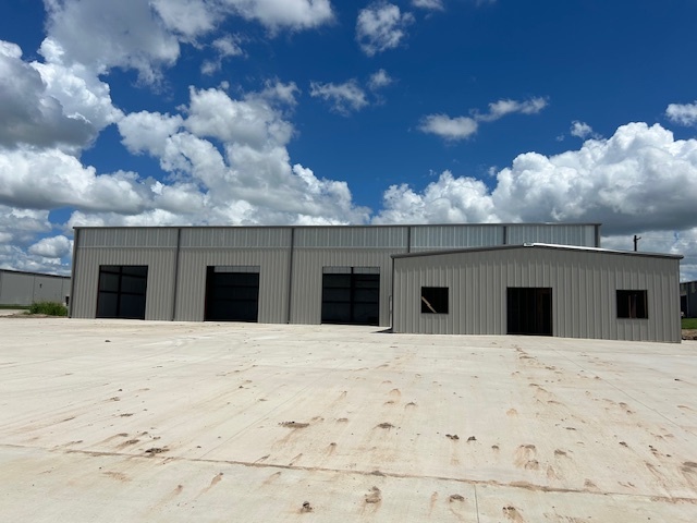 6063 Imperial Loop, Bryan, TX for lease - Building Photo - Image 1 of 8