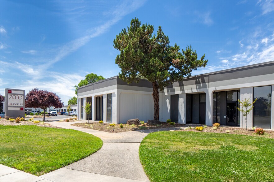 7000 Franklin Blvd, Sacramento, CA for lease - Building Photo - Image 2 of 17