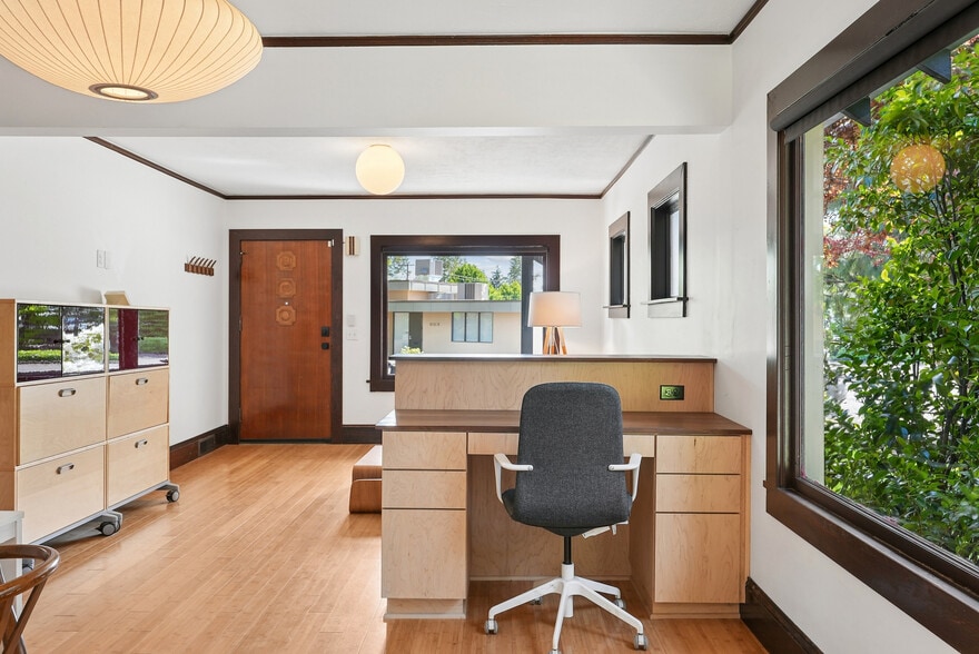 2105 SE Ochoco St, Portland, OR for sale - Building Photo - Image 2 of 32