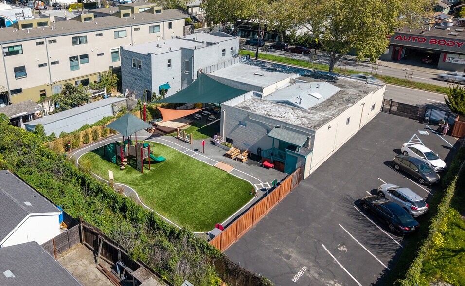 1422 San Pablo Ave, Berkeley, CA à louer - Photo du bâtiment - Image 3 de 11