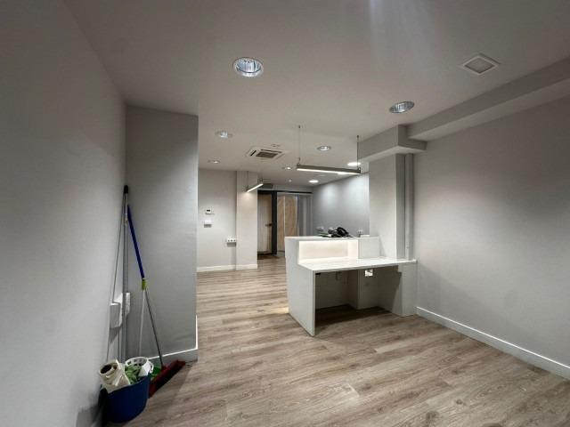 Office/Retail in Barcelona, Barcelona for lease - Interior Photo - Image 1 of 1