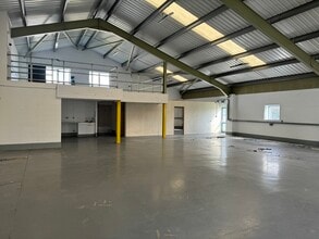 Hafan Marina Workshops, Pwllheli for lease Interior Photo- Image 2 of 3