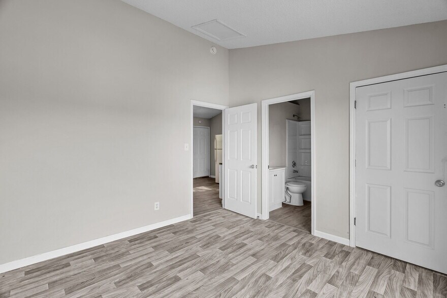 1727 Bridleton Woods, Fenton, MO à vendre - Photo du bâtiment - Image 3 de 9