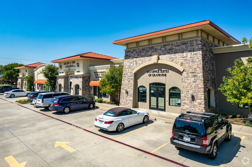3549 Grapevine Mills Pky S, Grapevine, TX à louer - Photo du bâtiment - Image 2 de 7