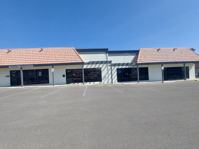 5067-5085 Arville St, Las Vegas, NV for lease - Building Photo - Image 2 of 15