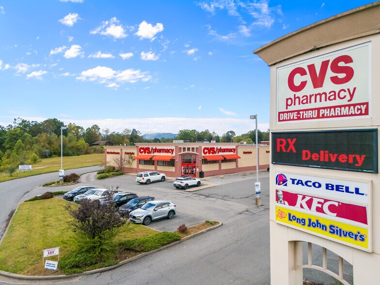 72 Whitewater Ave, Fayetteville, WV à vendre - Photo du bâtiment - Image 2 de 6