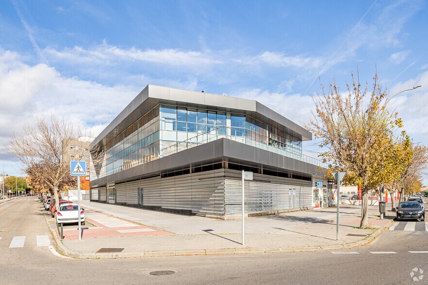 Avenida del Leguario, 49, Parla, Madrid for lease - Building Photo - Image 3 of 17