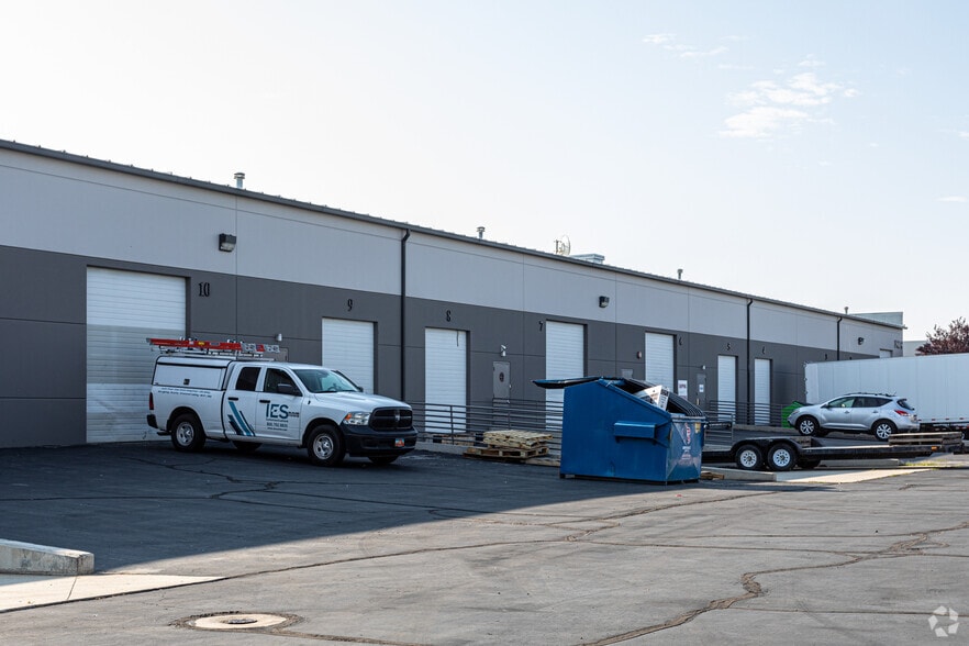 1960 S Milestone Dr, Salt Lake City, UT for lease - Building Photo - Image 3 of 3