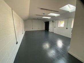 North Mills Rd, Bridport for lease Interior Photo- Image 2 of 2