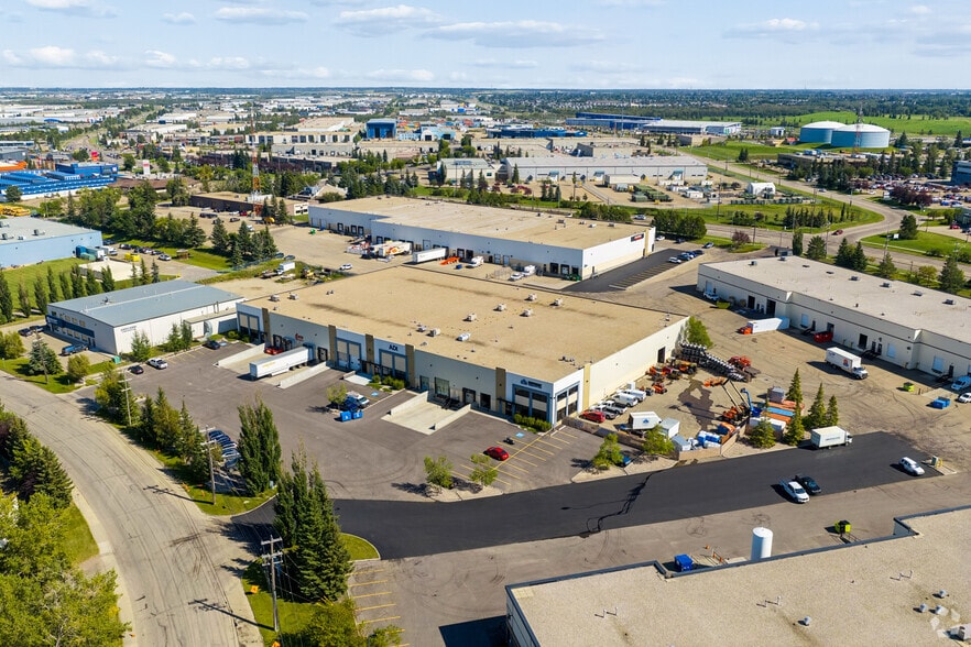 8560 Roper Rd, Edmonton, AB for lease - Aerial - Image 3 of 3