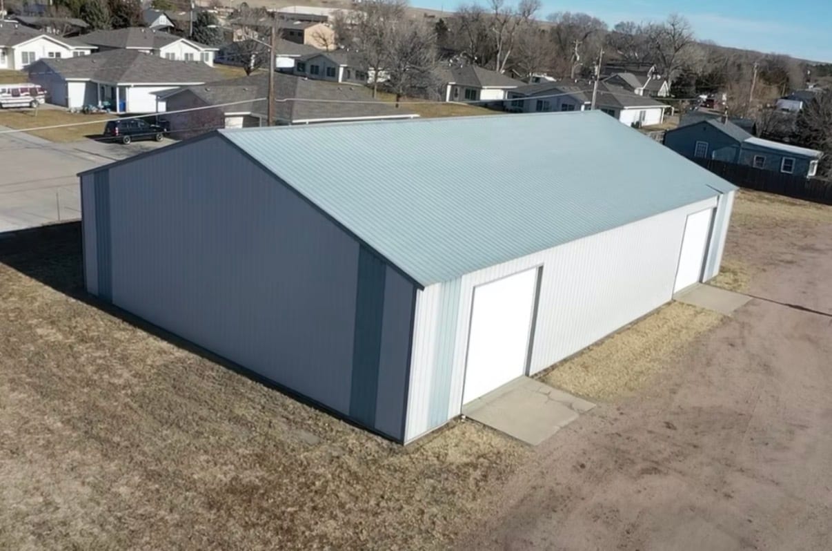 1305 1st st, Ogallala, NE for lease Interior Photo- Image 1 of 13