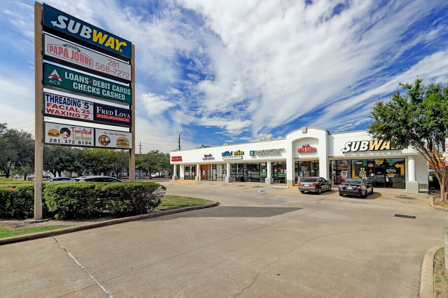 2838 S Hwy 6, Houston, TX for lease - Building Photo - Image 2 of 10
