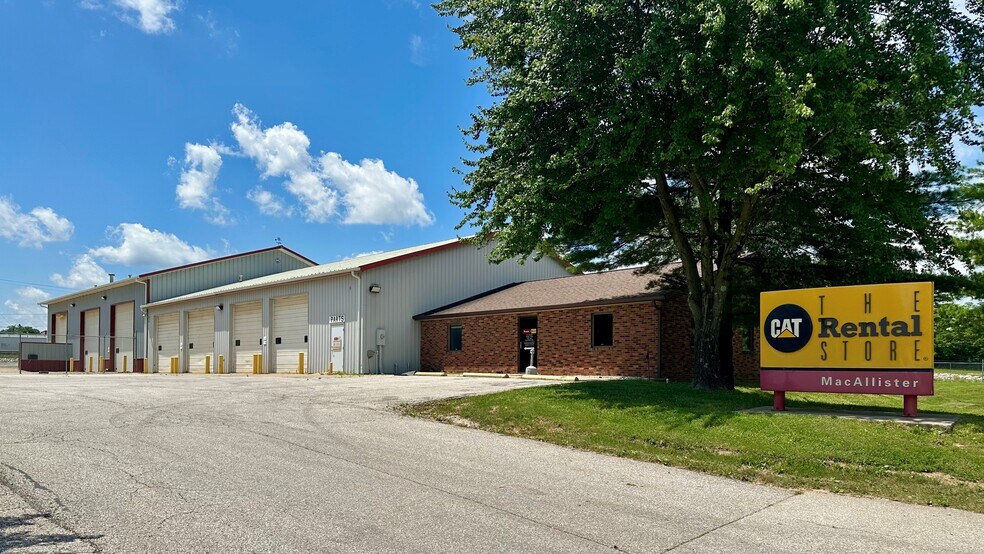 2305 W Industrial Park Dr, Bloomington, IN à louer - Photo du bâtiment - Image 1 de 17