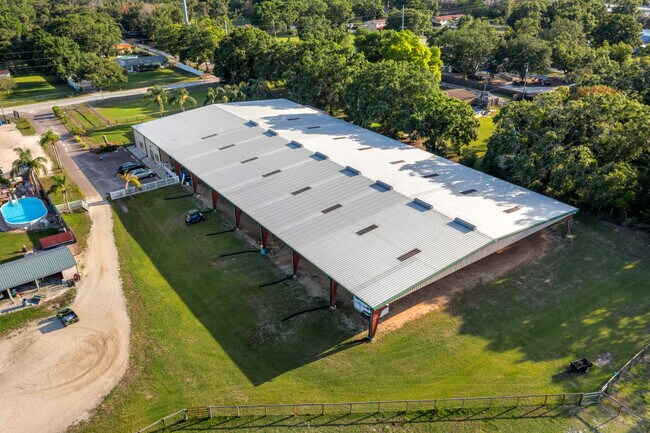 More details for 7705 Gardner Rd, Tampa, FL - Specialty for Sale