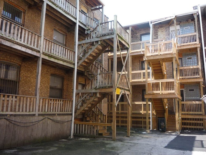 7957-7959 S Ellis Ave, Chicago, IL for sale - Building Photo - Image 3 of 36