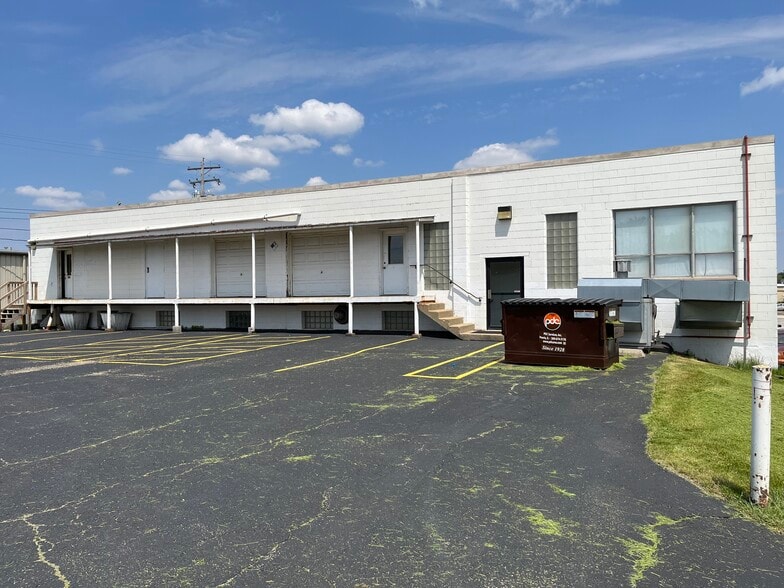 1014 W Pioneer Pky, Peoria, IL for lease - Building Photo - Image 2 of 4