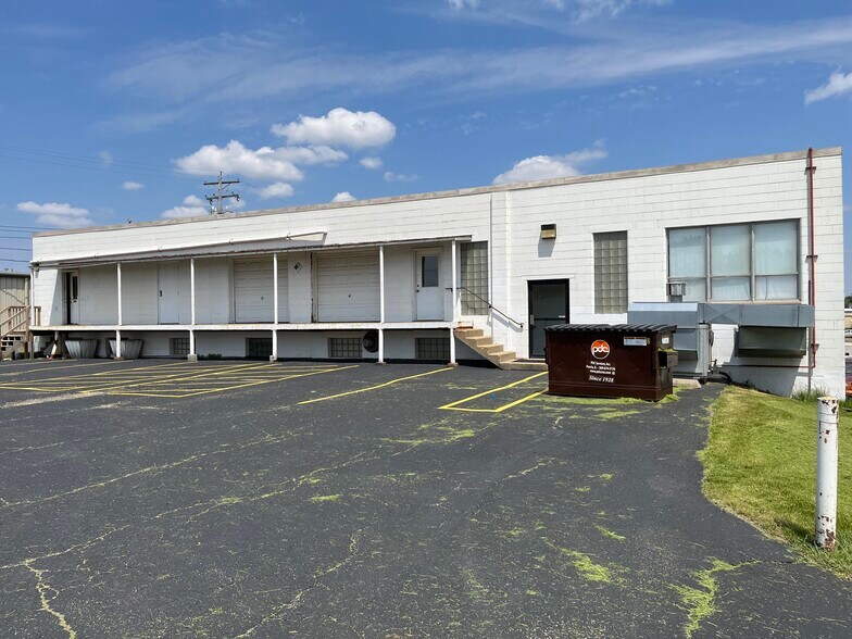 1014 W Pioneer Pky, Peoria, IL à louer - Photo du bâtiment - Image 2 de 4