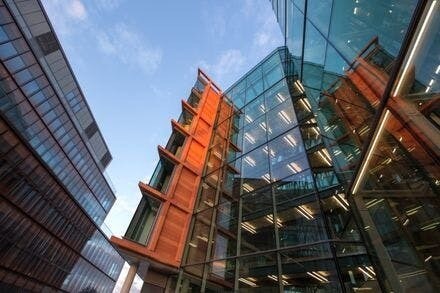 84 Wood Ln, Londres à louer - Photo du bâtiment - Image 1 de 1