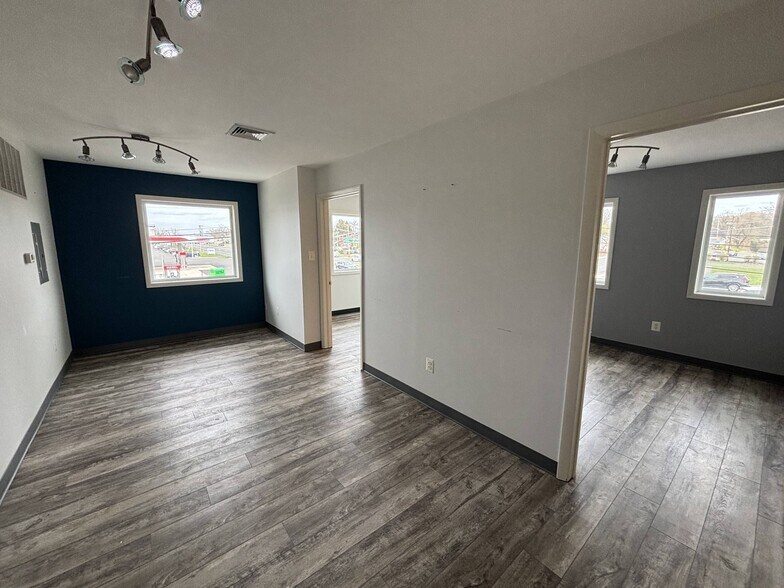 901 Mantua Pike, Woodbury, NJ à louer - Photo intérieure - Image 2 de 6
