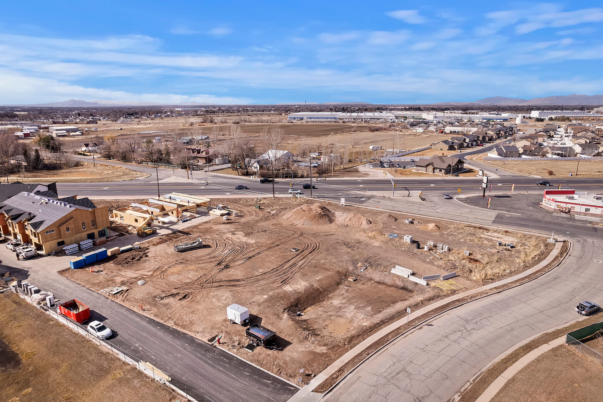 2135 700 w, Harrisville, UT for lease Primary Photo- Image 1 of 15