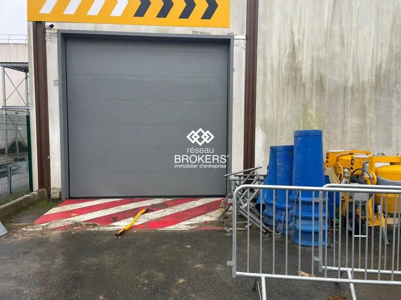 Industrial in Roissy-en-France for lease - Building Photo - Image 2 of 4