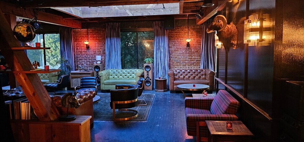 6356 Hollywood Blvd, Los Angeles, CA à louer - Photo du bâtiment - Image 2 de 6