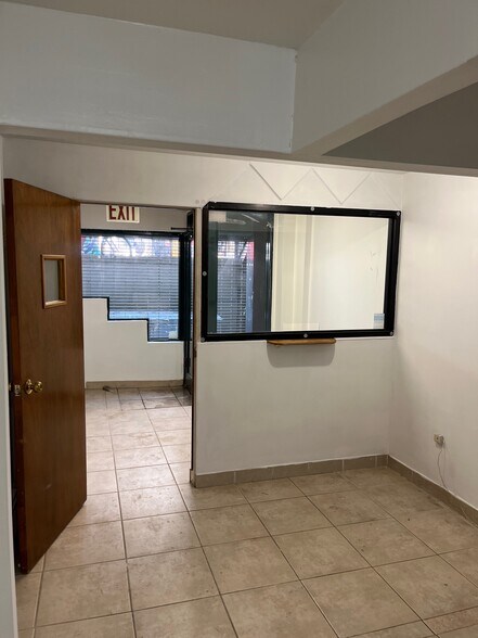 167 Rivington St, New York, NY à louer - Photo du bâtiment - Image 2 de 10