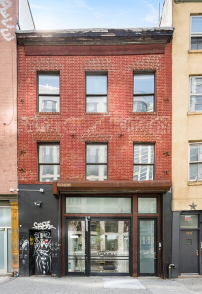 132 Tenth Ave, New York, NY à vendre - Photo principale - Image 1 de 10