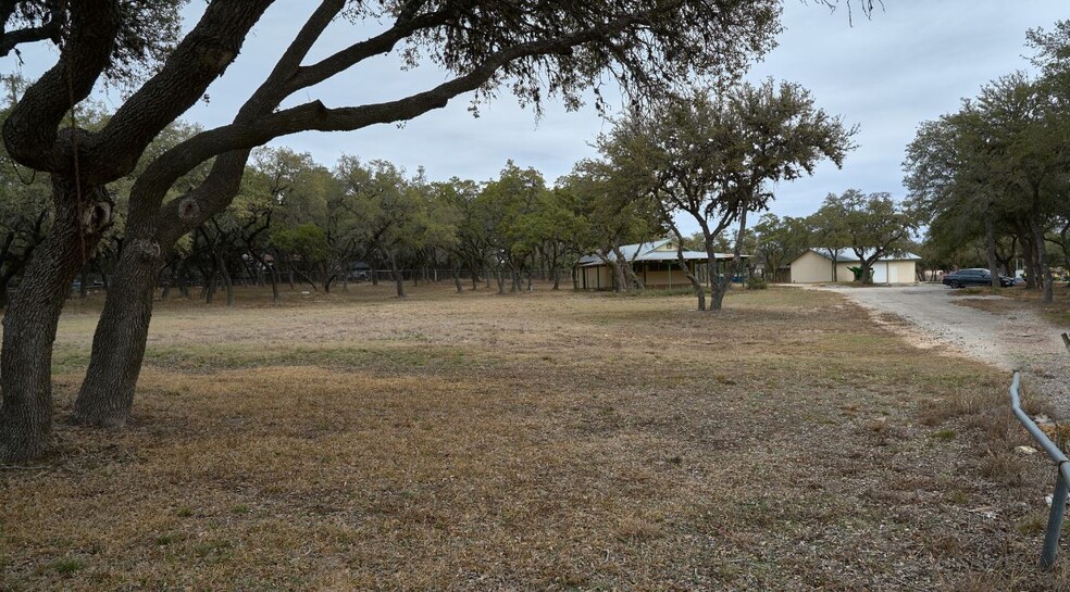 28660 IH-10, Boerne, TX à vendre - Photo du bâtiment - Image 1 de 1