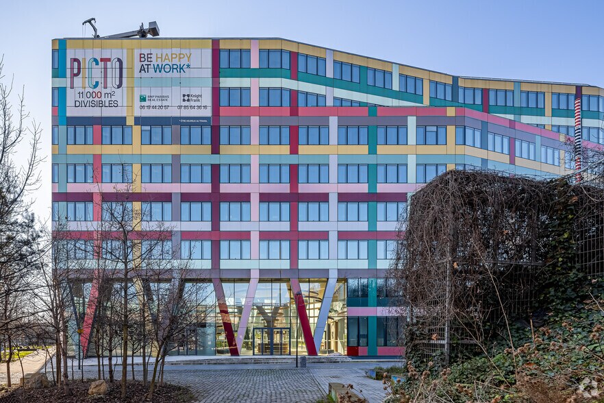 126 Boulevard Macdonald, Paris à louer - Photo du bâtiment - Image 2 de 20