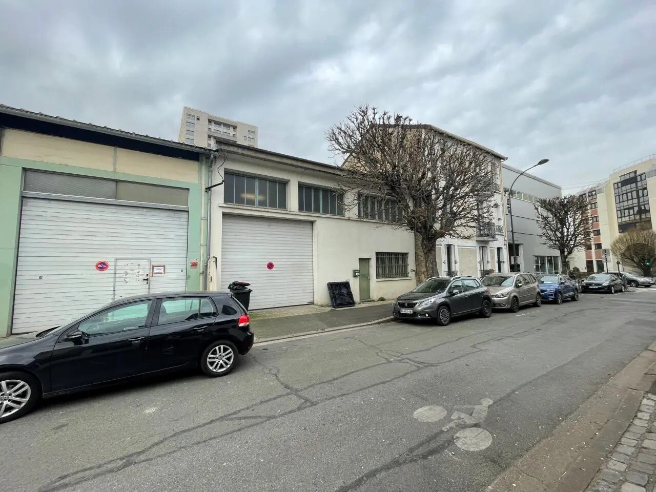Local d'activités dans Ivry-sur-Seine à vendre Photo du bâtiment- Image 1 de 15