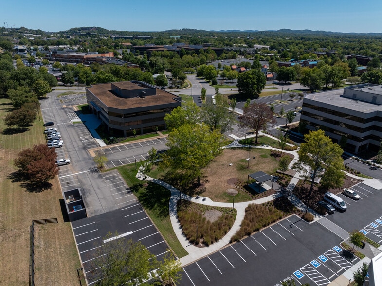 101 Westpark Dr, Brentwood, TN for lease - Building Photo - Image 3 of 7