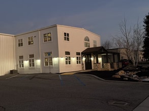 428 N Curry St, Tehachapi, CA à louer Photo intérieure- Image 2 de 9