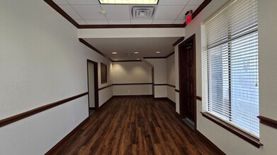 1 E Central Ave, Temple, TX for lease Interior Photo- Image 2 of 3