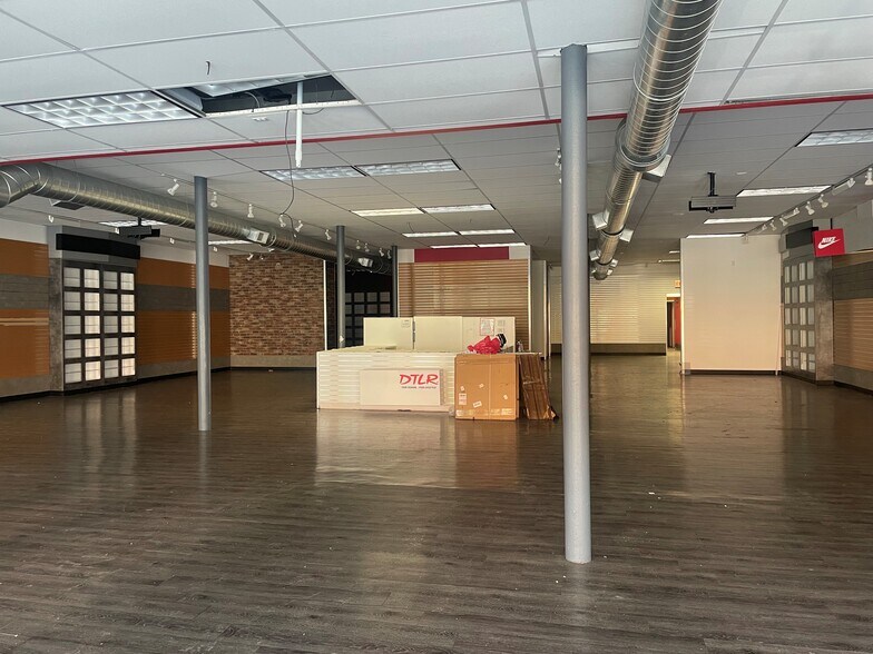 11139 S Michigan Ave, Chicago, IL à vendre - Photo du bâtiment - Image 2 de 8