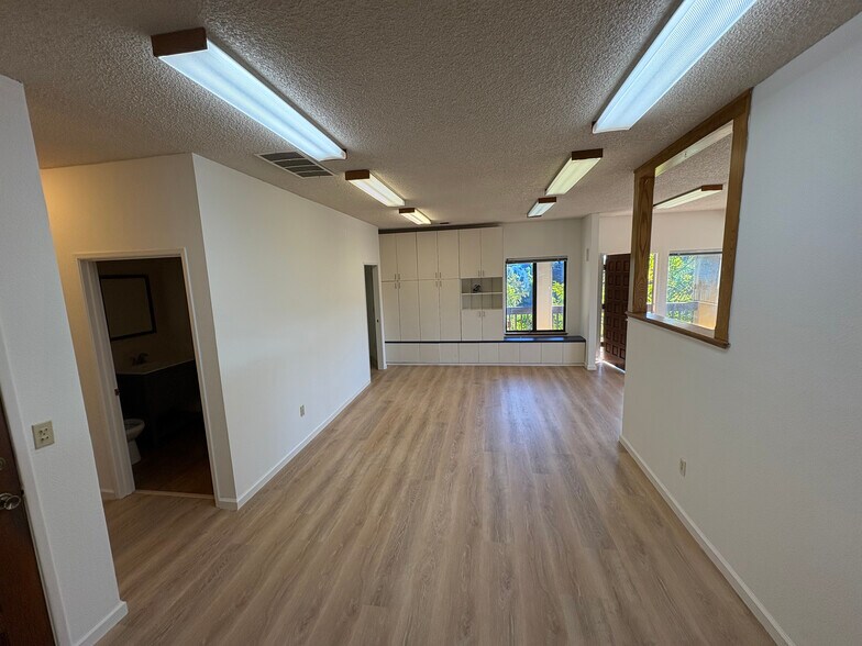 302-308 Military, Benicia, CA à vendre - Photo du bâtiment - Image 3 de 6