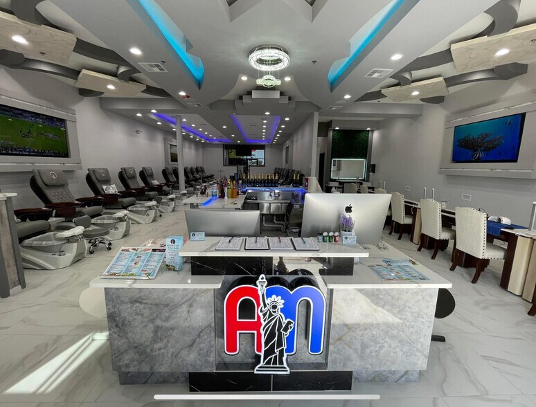 8845 Gary Burns Dr, Frisco, TX à vendre - Photo du bâtiment - Image 1 de 6