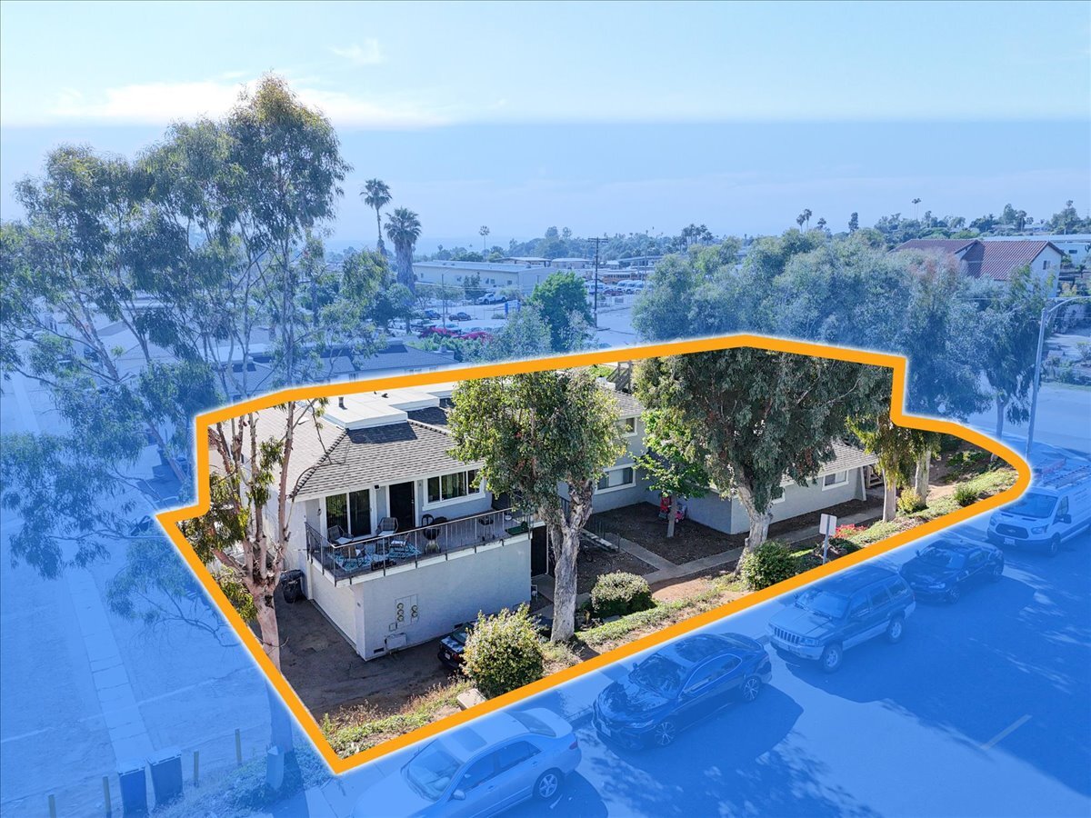 1255 Arcadia Ave, Vista, CA à vendre Photo principale- Image 1 de 1