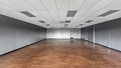 2100-2202 N Park Rd, Connersville, IN for lease Interior Photo- Image 1 of 5