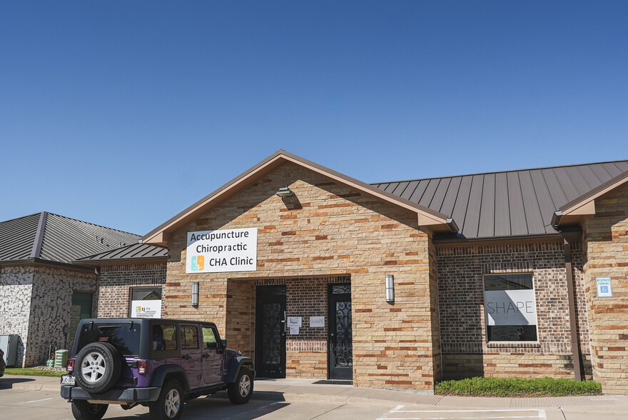 5899 Preston Rd, Frisco, TX à louer - Photo du bâtiment - Image 2 de 19