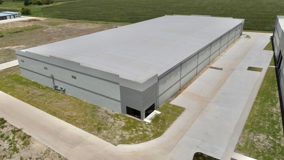 21827 US-79 Hwy, Taylor, TX à vendre - Photo du bâtiment - Image 2 de 5
