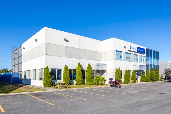 Plus de détails pour 3350 Boul Matte, Brossard, QC - Industriel à louer
