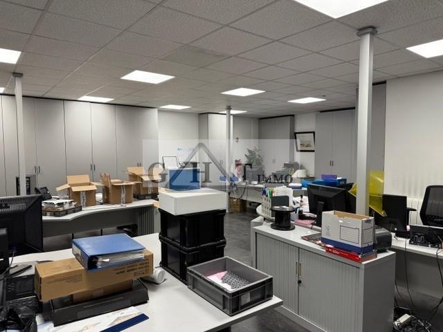 Office in Vitry-sur-Seine for lease - Interior Photo - Image 1 of 10