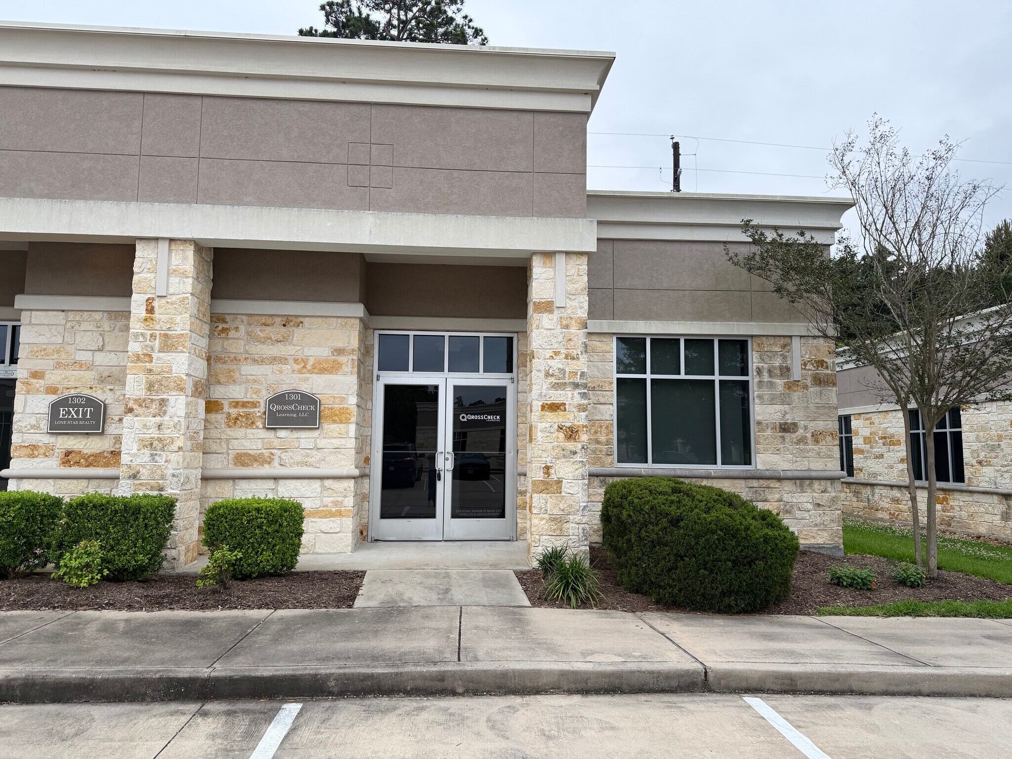 2219 Sawdust Rd, The Woodlands, TX à vendre Photo principale- Image 1 de 111