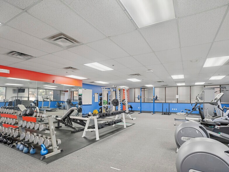 3737 NW 34th St, Oklahoma City, OK for sale - Interior Photo - Image 3 of 5