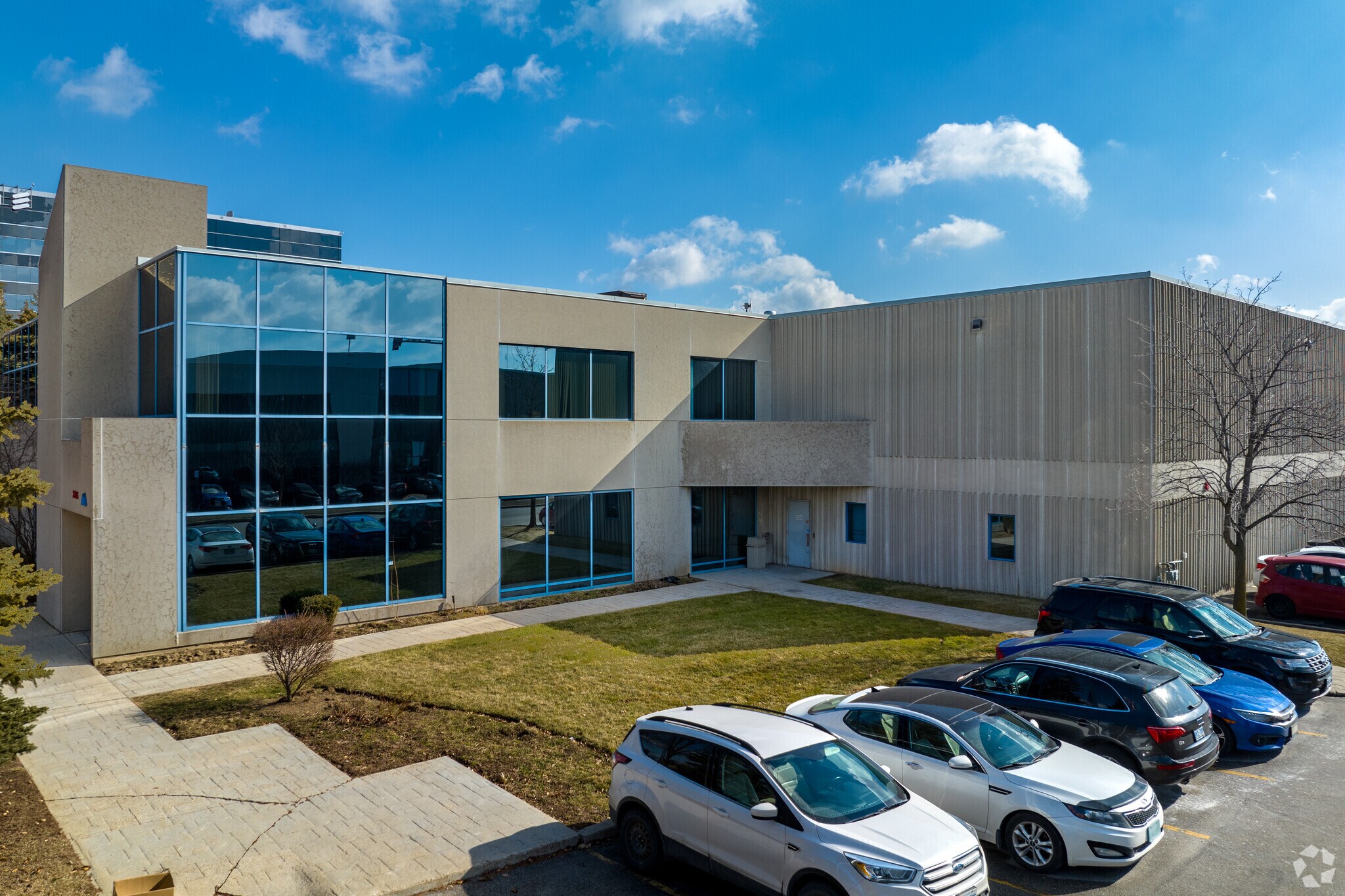2385 Matheson Blvd E, Mississauga, ON à vendre Photo principale- Image 1 de 1